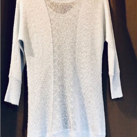 Elegant sweater,baby blue boucle yarn knitted,3/4 sleeve.Size L, pit to pit 18. - Picture 5 of 7